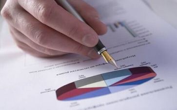 财务年终个人述职报告6篇