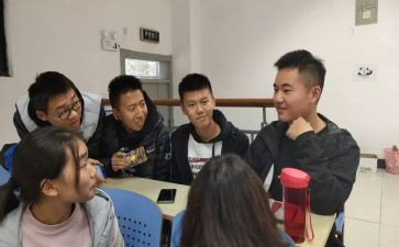 2024年大学班长工作总结通用8篇