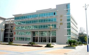 大专毕业鉴定表自我鉴定模板5篇
