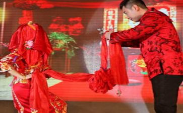 订婚宴上父母讲话稿5篇