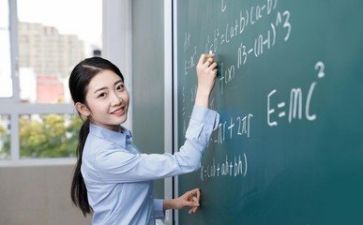 教师年度考个人总结参考6篇