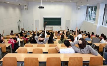 体育教师工作考核个人总结范文5篇