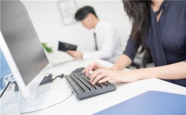 400客服个人年度总结7篇