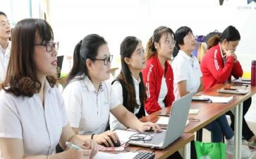 高二年级班主任学期工作总结最新6篇