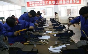 维修钳工述职报告8篇