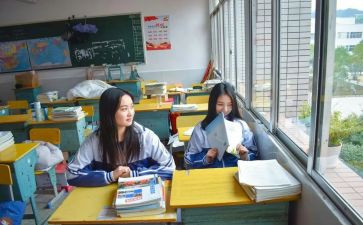 写同桌的作文300字模板7篇