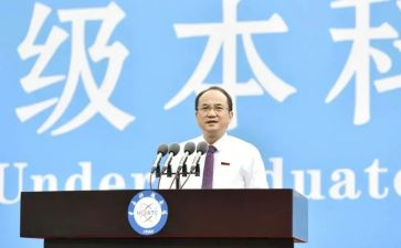 副校长年终工作总结6篇