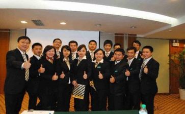 个人销售月总结报告精选7篇