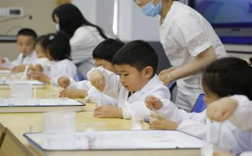 新生开学领导讲话稿5篇