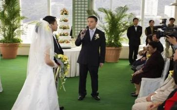 证婚人婚礼讲话稿6篇