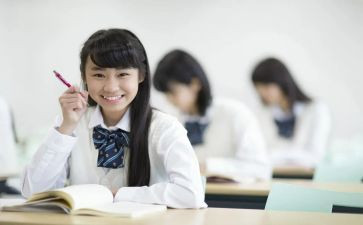 中学生作文我的老师300字5篇